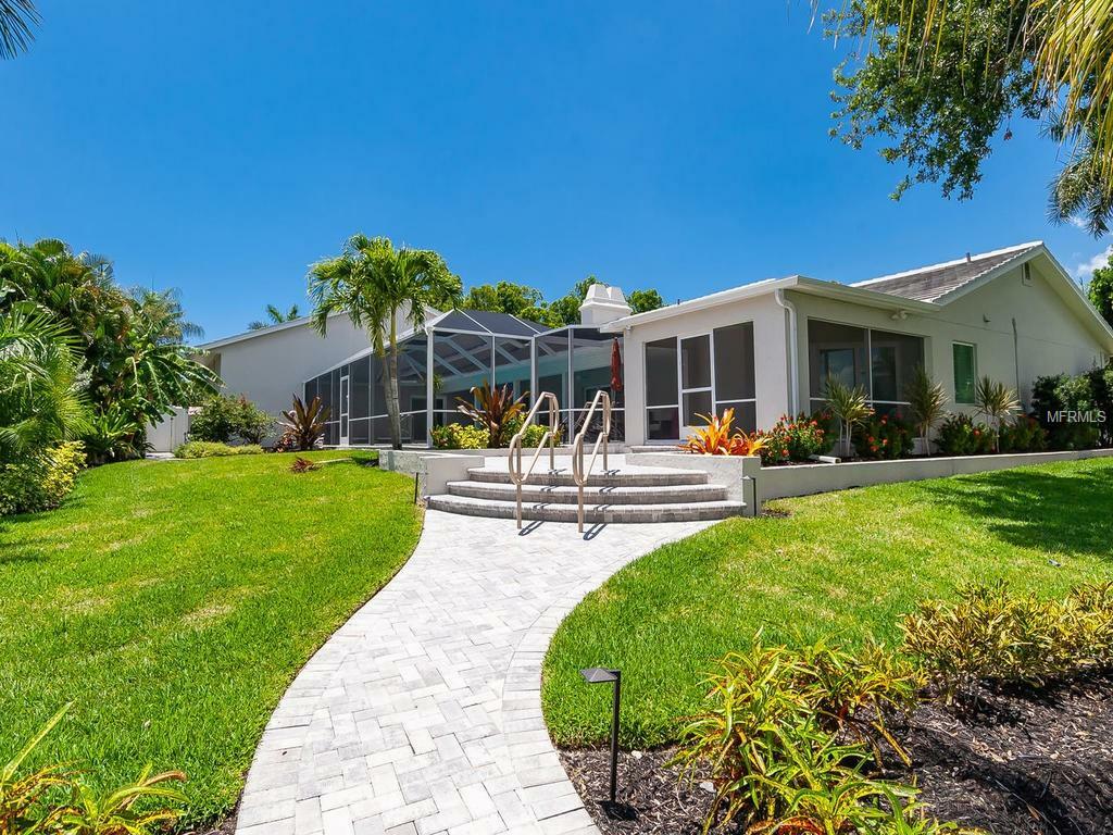 Property Photo: 460 Pheasant Drive FL 34236