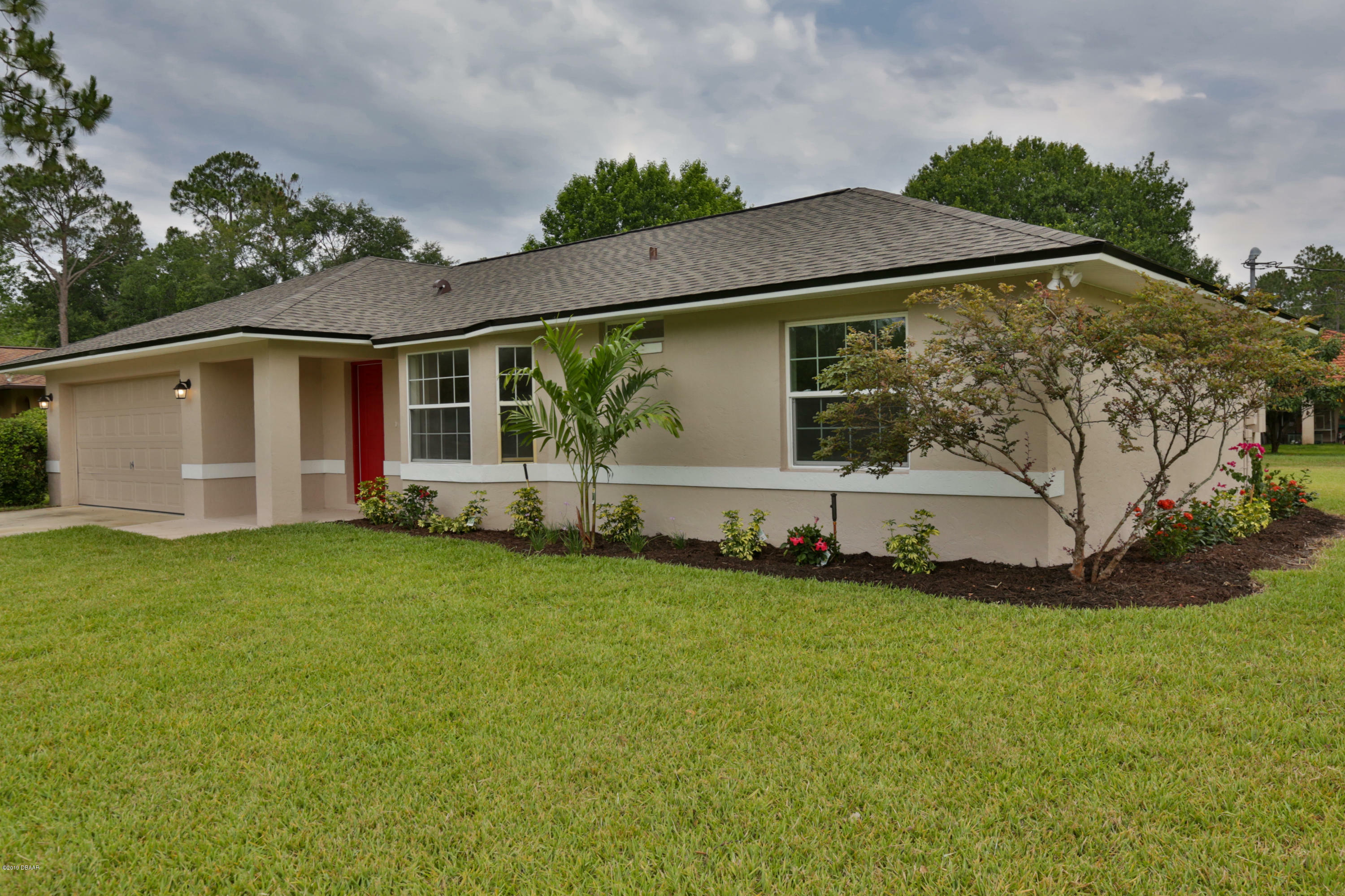 Property Photo:  2 Radial Place  FL 32164 