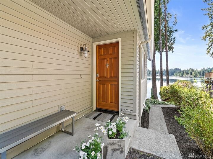 Property Photo: 504 S Tulloch Rd S WA 98290