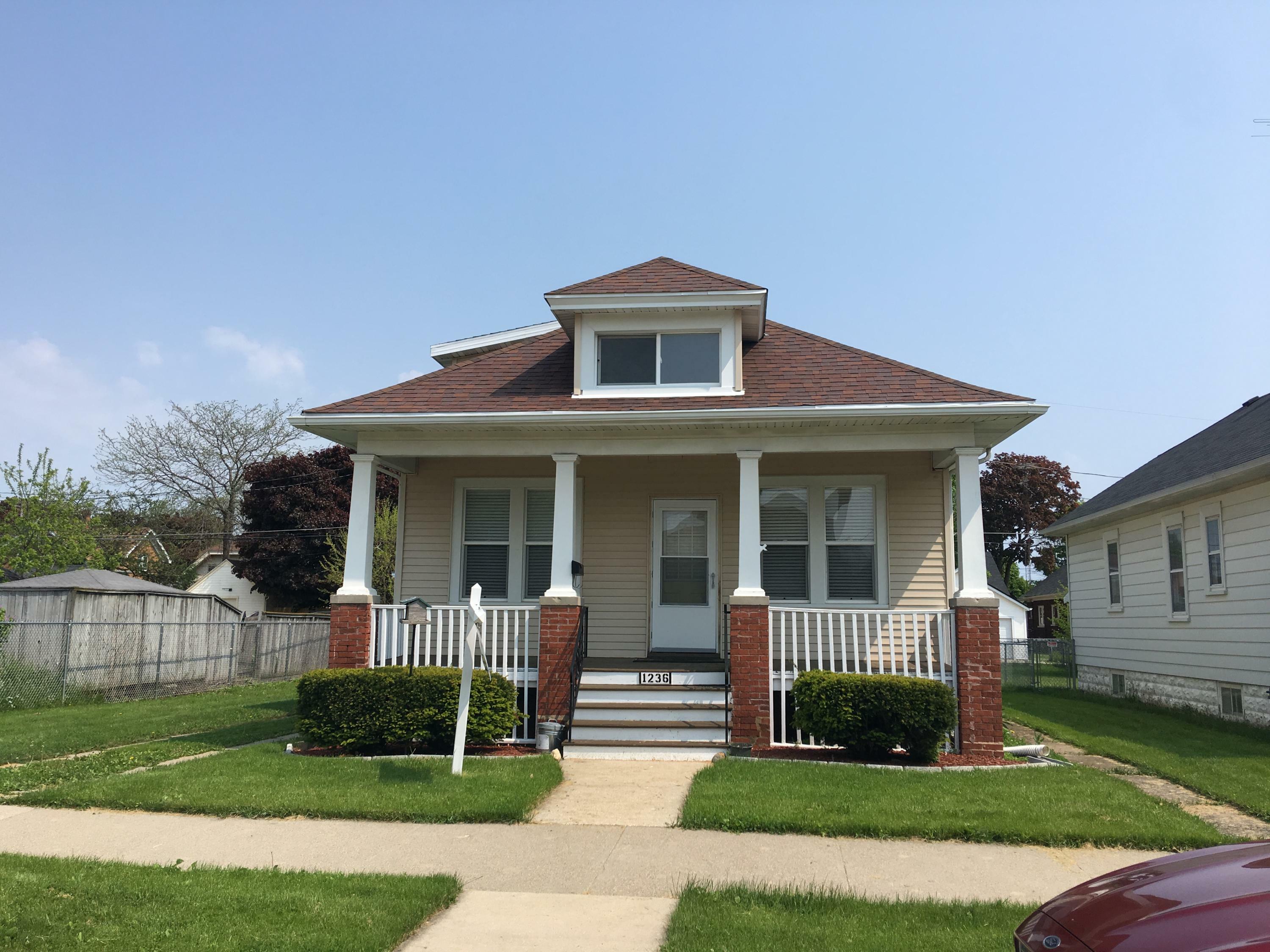 Property Photo:  1236 Layard Ave  WI 53402 