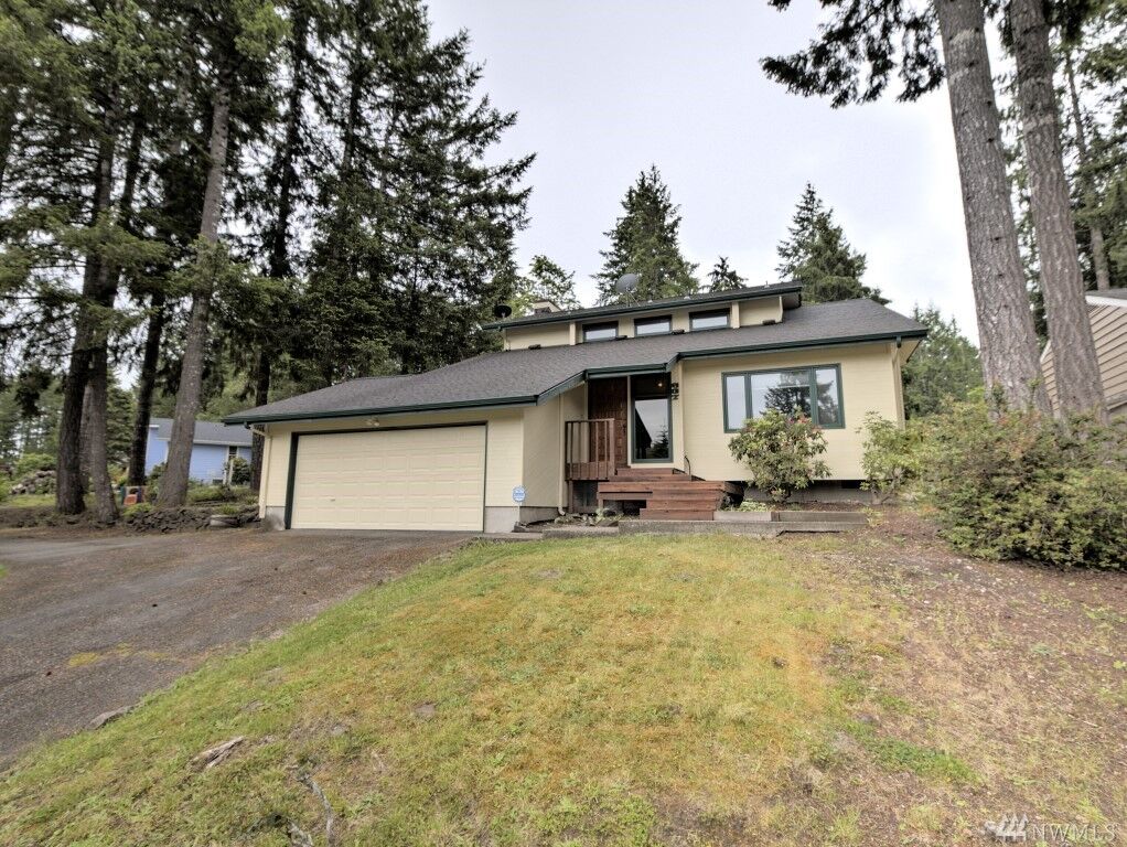 Property Photo: 637 Terrace Blvd WA 98584