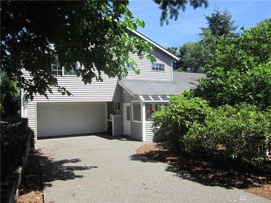 Property Photo: 2509 Soundview Dr WA 98260