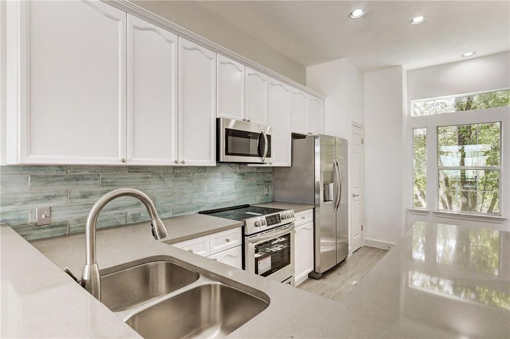 Property Photo:  2918 Ranch Road  620 O-285  TX 78734 