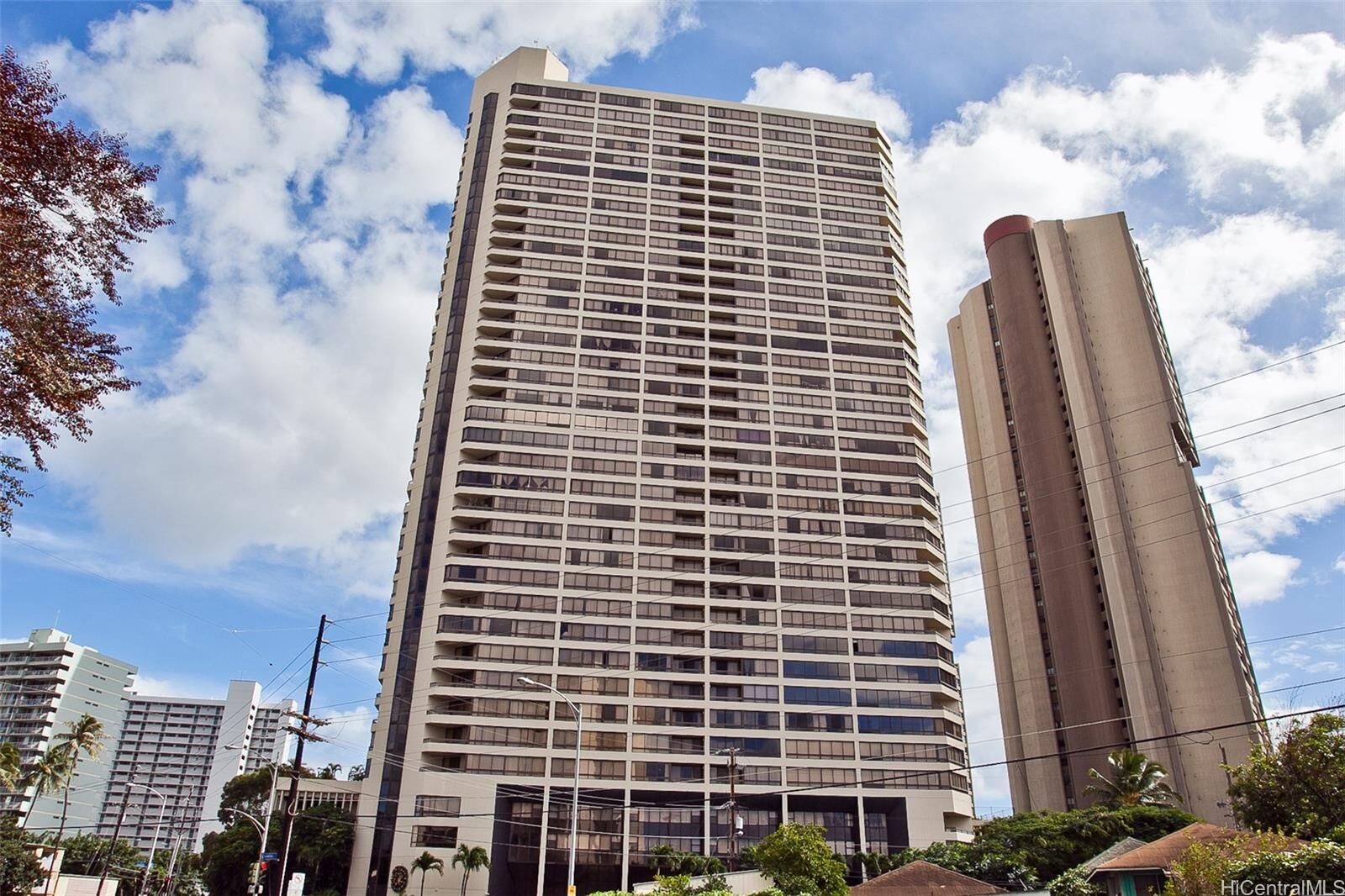 Property Photo:  2499 Kapiolani Boulevard 3709  HI 96826 