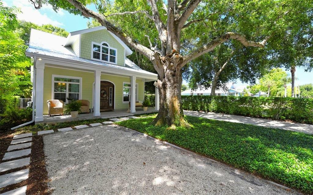 Property Photo:  2280 Arlington Street  FL 34239 