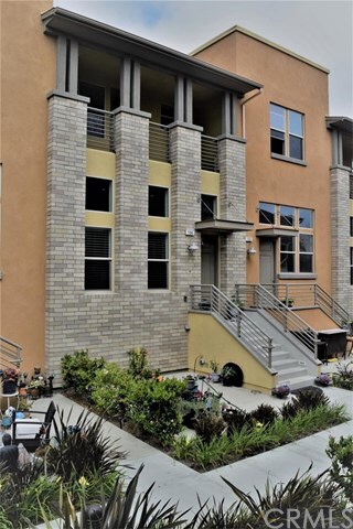Property Photo: 5315 Pacific 104 CA 90250