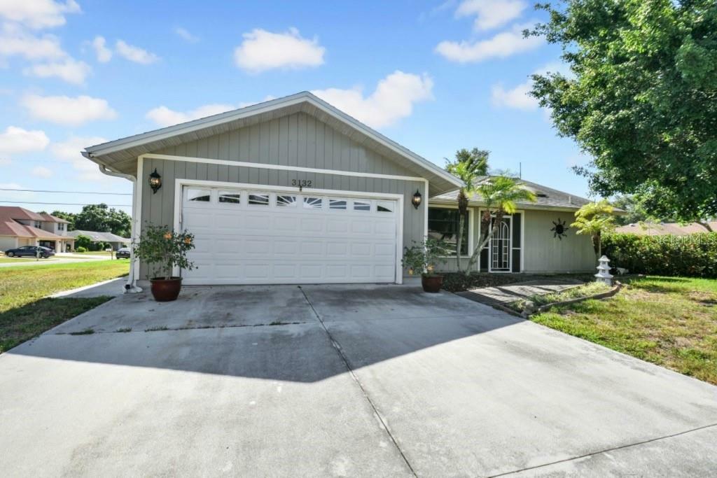 Property Photo:  3132 Lobelia Road  FL 34293 