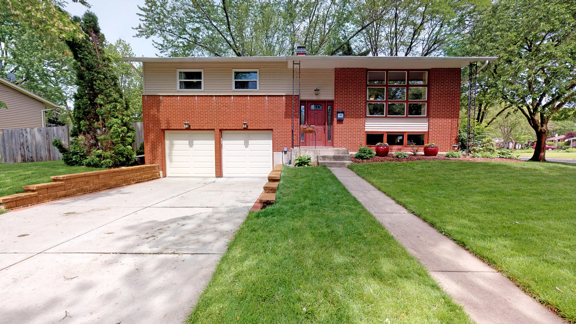 Property Photo: 164 North Williams Drive IL 60074