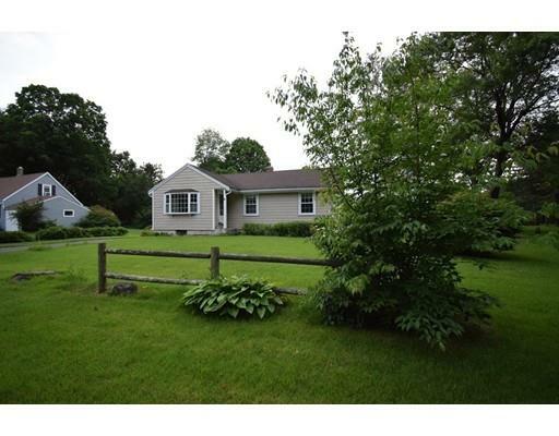 Property Photo: 9 Lawrence Ct MA 02052