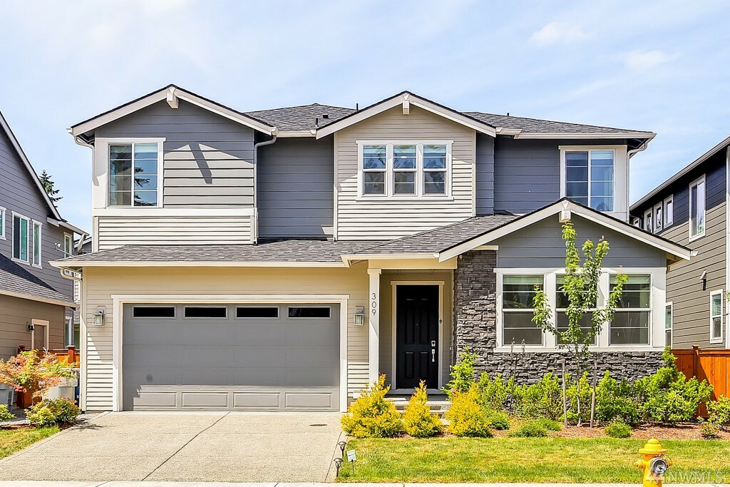 Property Photo: 309 Graham Ave SE WA 98059