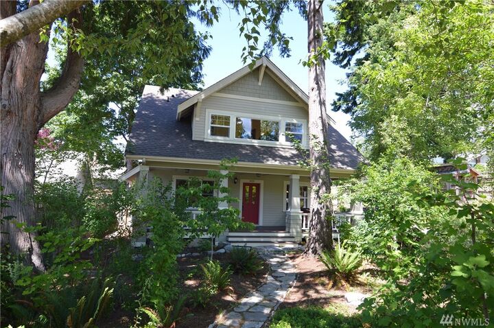 Property Photo: 3833 Kansas St WA 98229