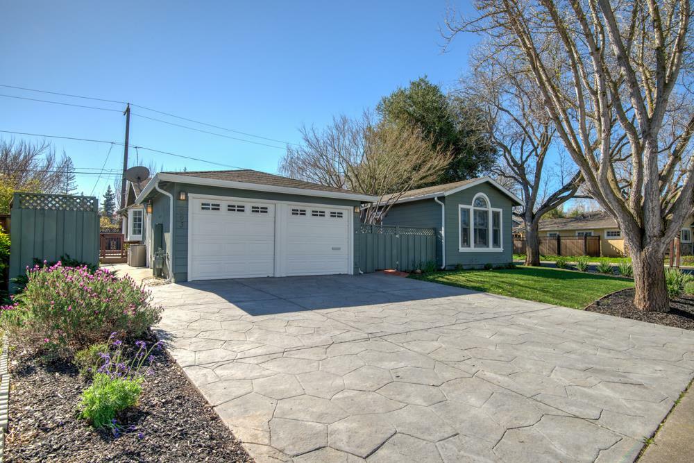 Property Photo: 693 Lola Lane CA 94040
