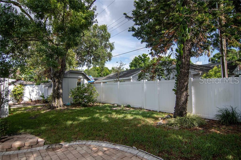 Property Photo:  86 Huron Avenue  FL 33606 