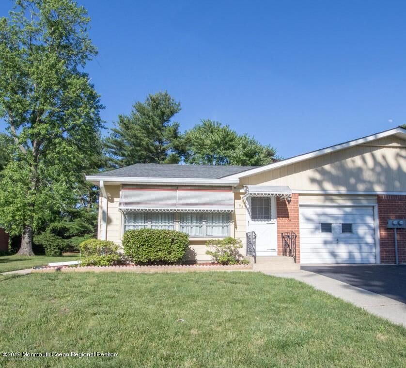 Property Photo:  9 Homestead Drive  NJ 08759 