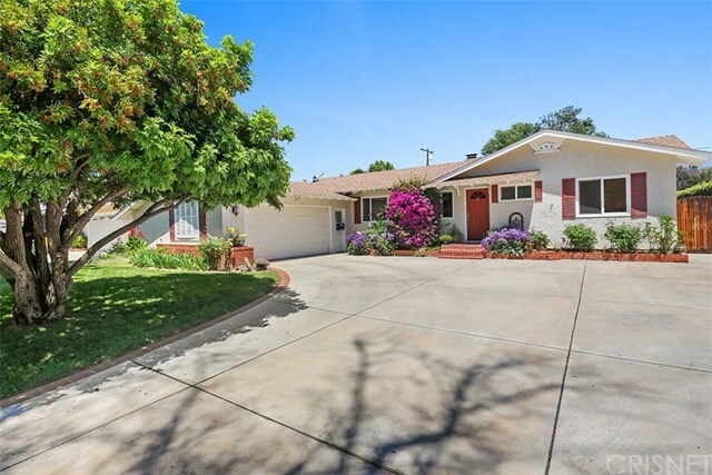 Property Photo:  7922 Moorcroft Avenue  CA 91304 