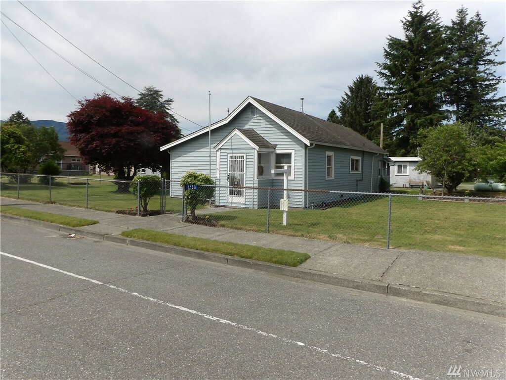 8360 S Main St  Lyman WA 98263 photo