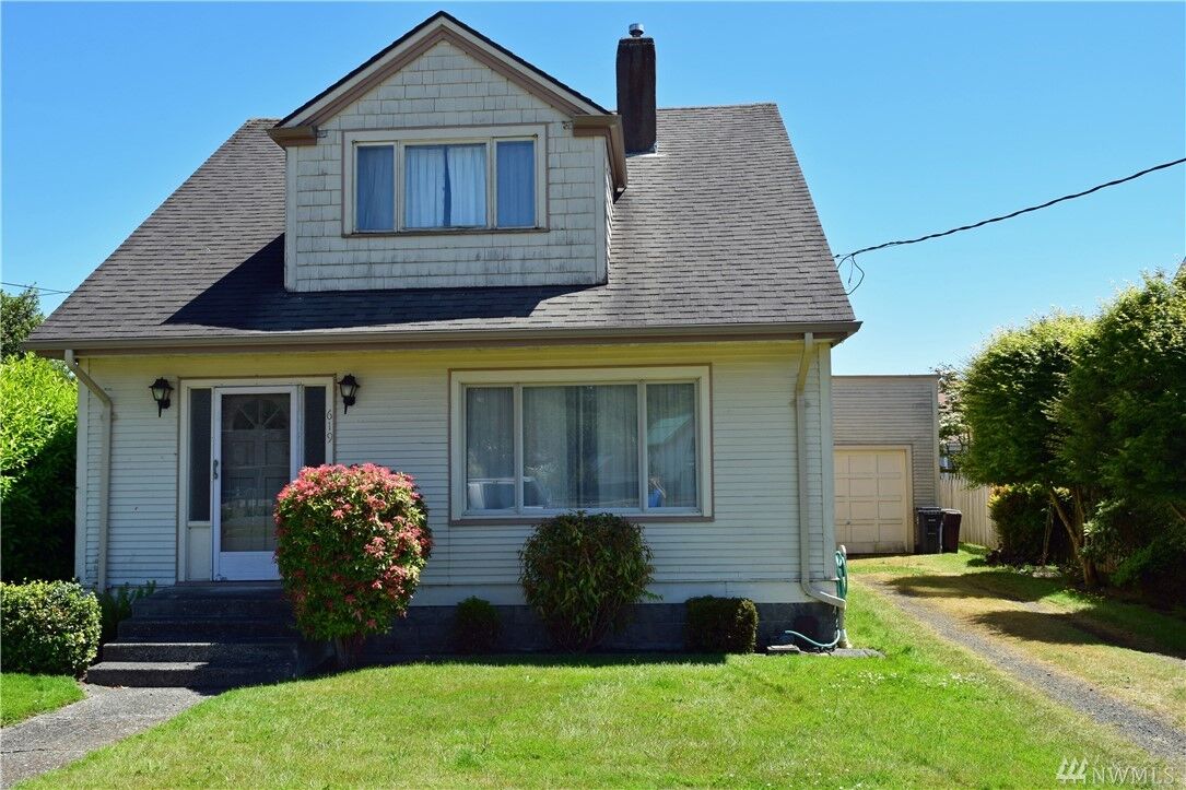 Property Photo: 619 Spruce St WA 98550