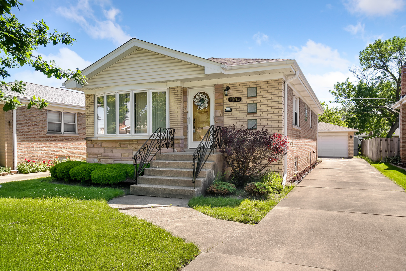 Property Photo:  4737 North Newland Avenue  IL 60706 