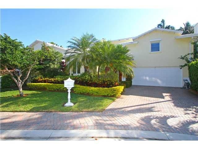 Property Photo:  6 Coconut Ln  FL 33149 