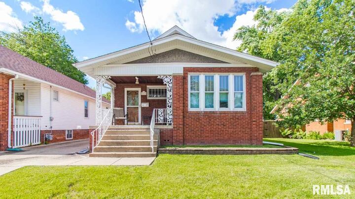 1214 E Seneca  Peoria IL 61603 photo