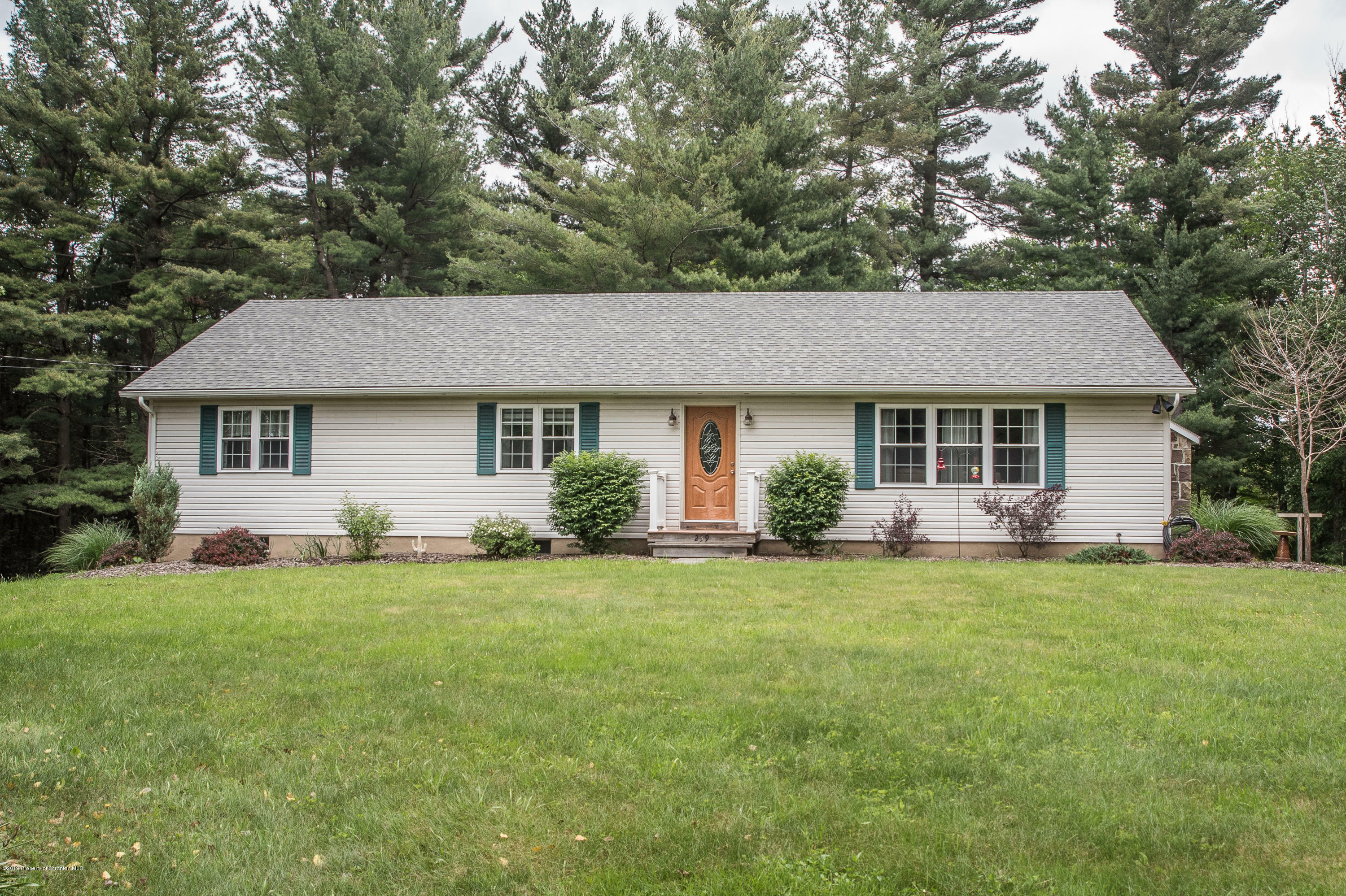 Property Photo:  239 Pine Grove Road  PA 18445 