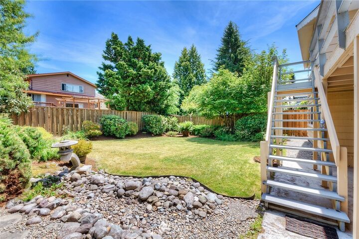 Property Photo:  6818 38th Avenue NE  WA 98115 