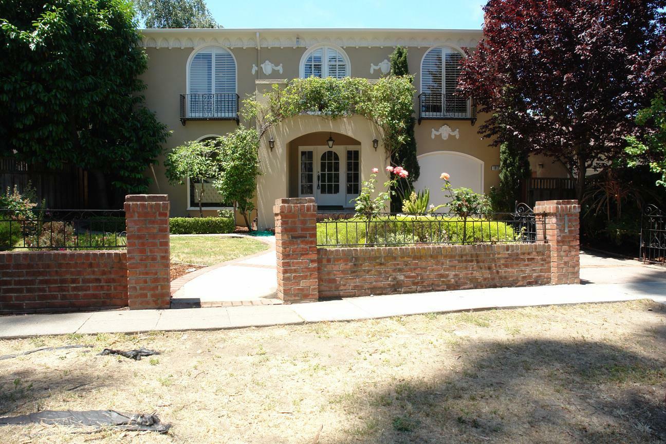 Property Photo: 1812 Easton Drive CA 94010