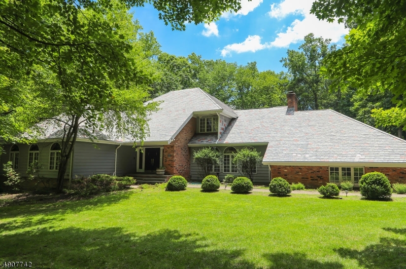 Property Photo: 16 Cheyenne Trl NJ 07871