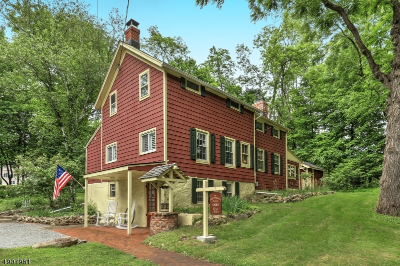 Property Photo: 305 W Mendham Rd NJ 07945