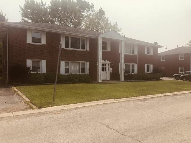 Property Photo: 7 Thomas Court IL 60471