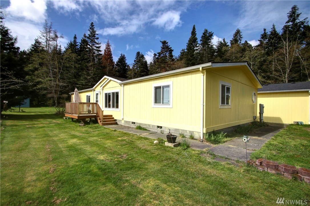 Property Photo:  14834 Carolina Lane  WA 98221 