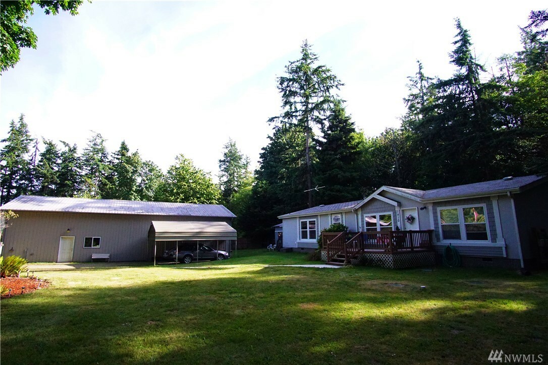 Property Photo:  1410 Midcrest Rd  WA 98282 