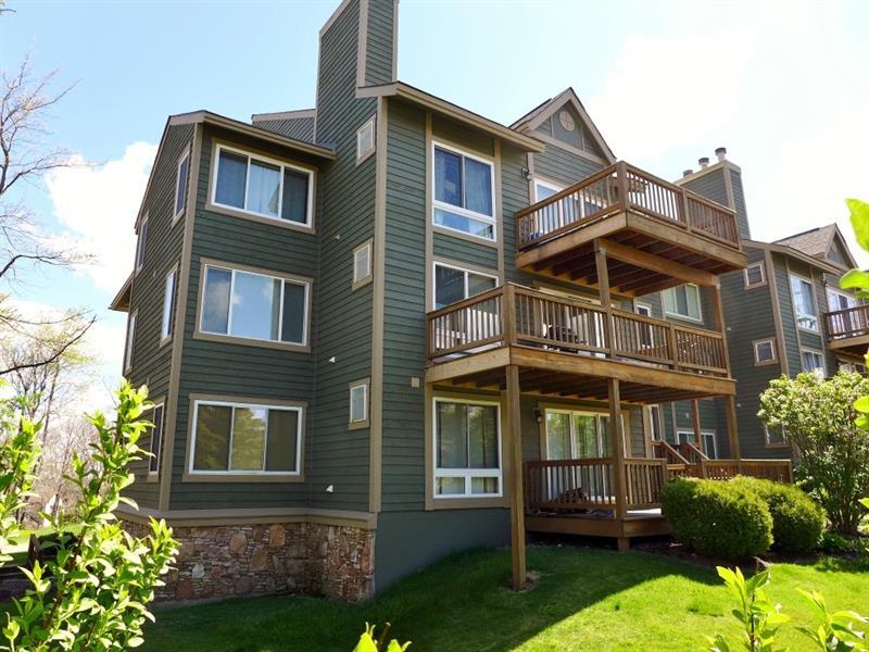 Property Photo:  5302 Summit Drive  PA 15502 