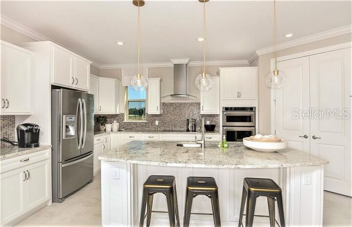 Property Photo:  5556 Potenza Drive  FL 34771 
