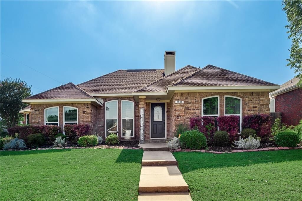 Property Photo:  8505 Clearcreek Circle  TX 75034 