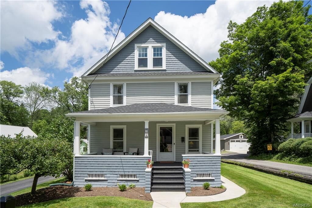 Property Photo:  764 Oakwood Avenue  NY 14052 