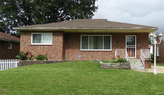 Property Photo: 1087 North Hanley Road 63130