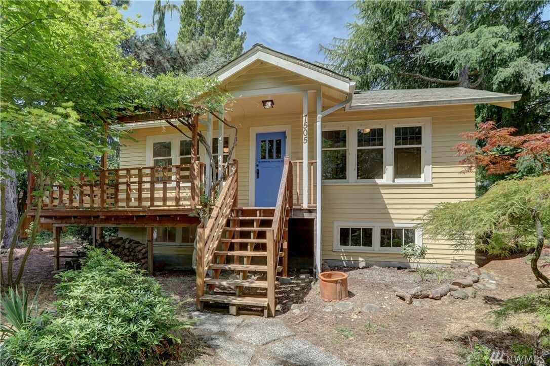 Property Photo:  7505 32nd Ave SW  WA 98126 