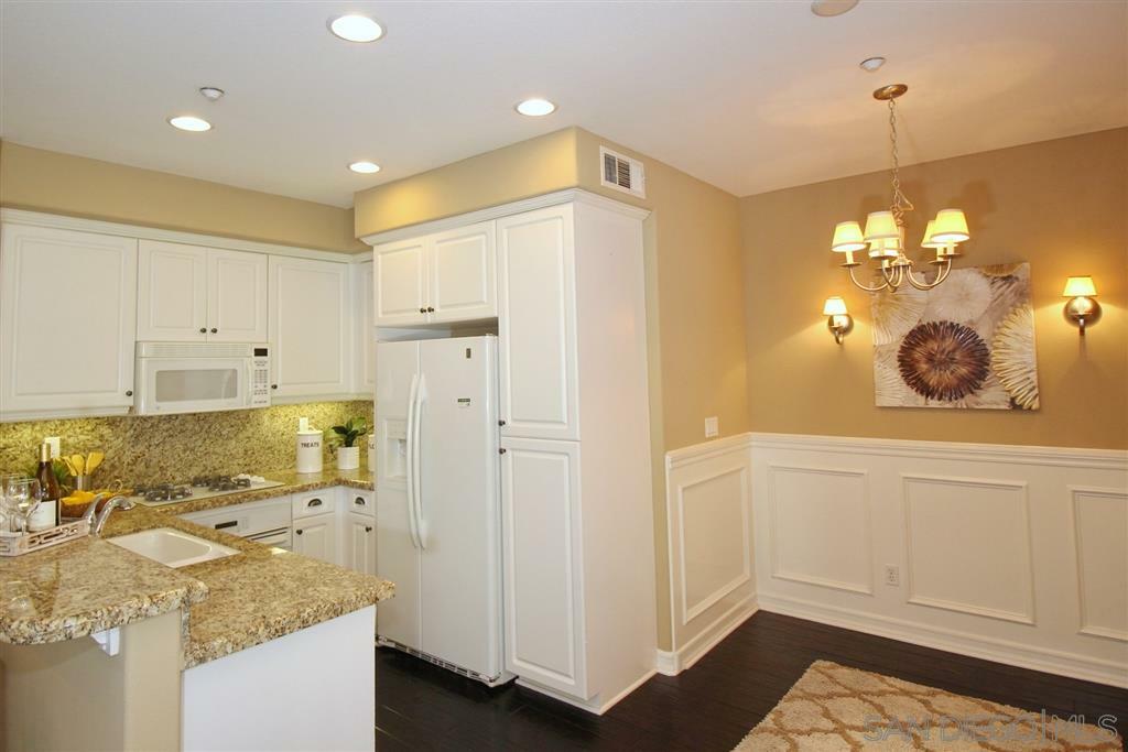 Property Photo:  5065 Plaza Promenade  CA 92123 