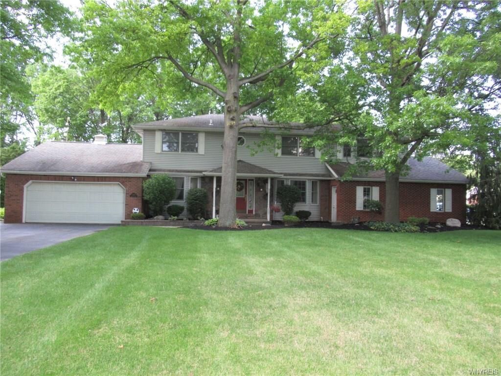 Property Photo:  479 Aberdeen Road  NY 14092 