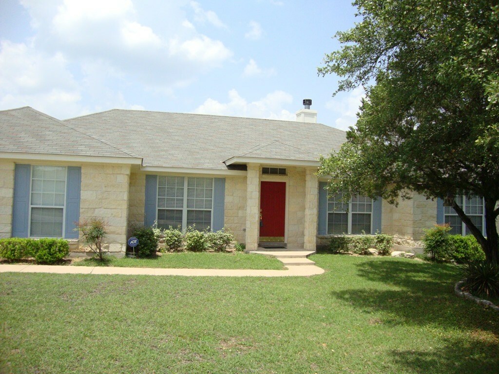 Property Photo:  21131 Northland Drive  TX 78645 