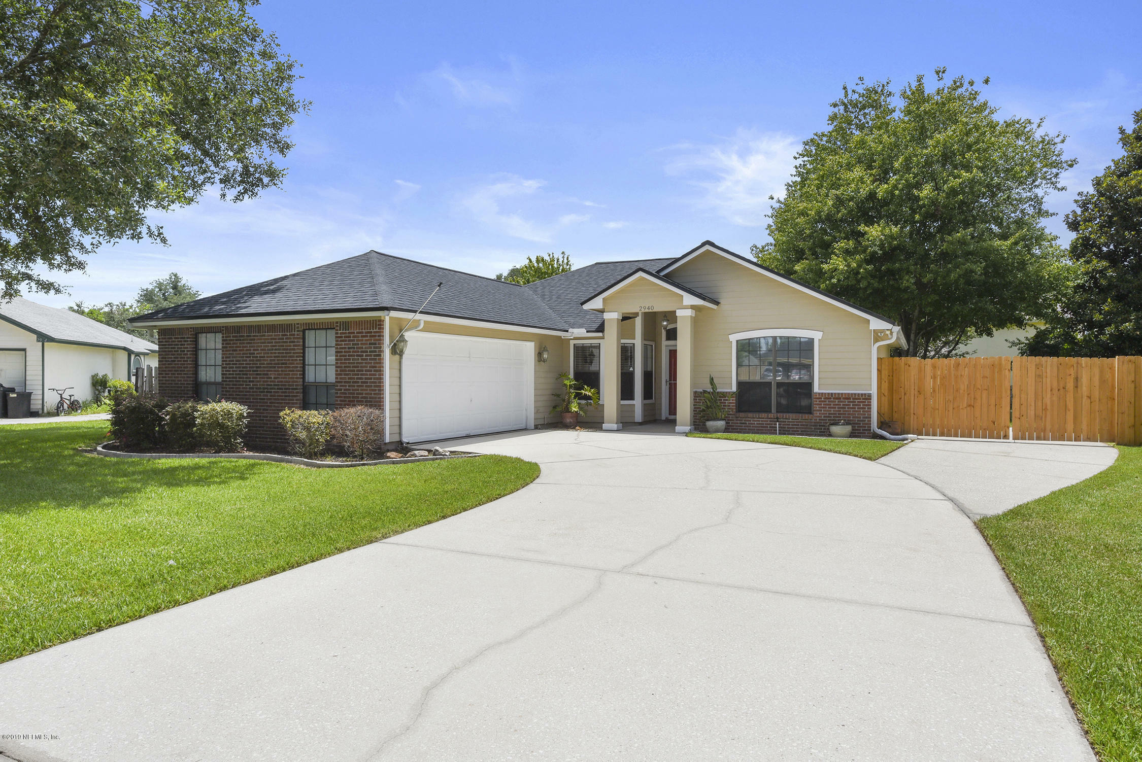 Property Photo:  2940 Whirlaway Ct  FL 32043 