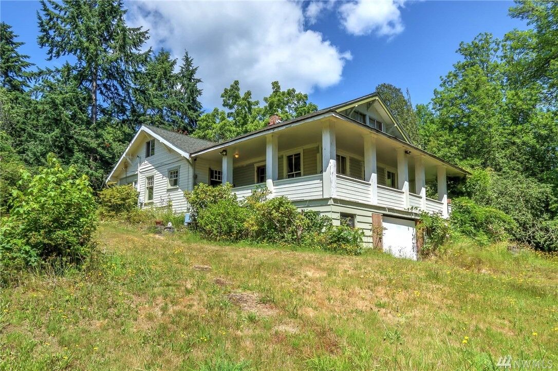 Property Photo:  3920 Lytle Rd NE  WA 98110 