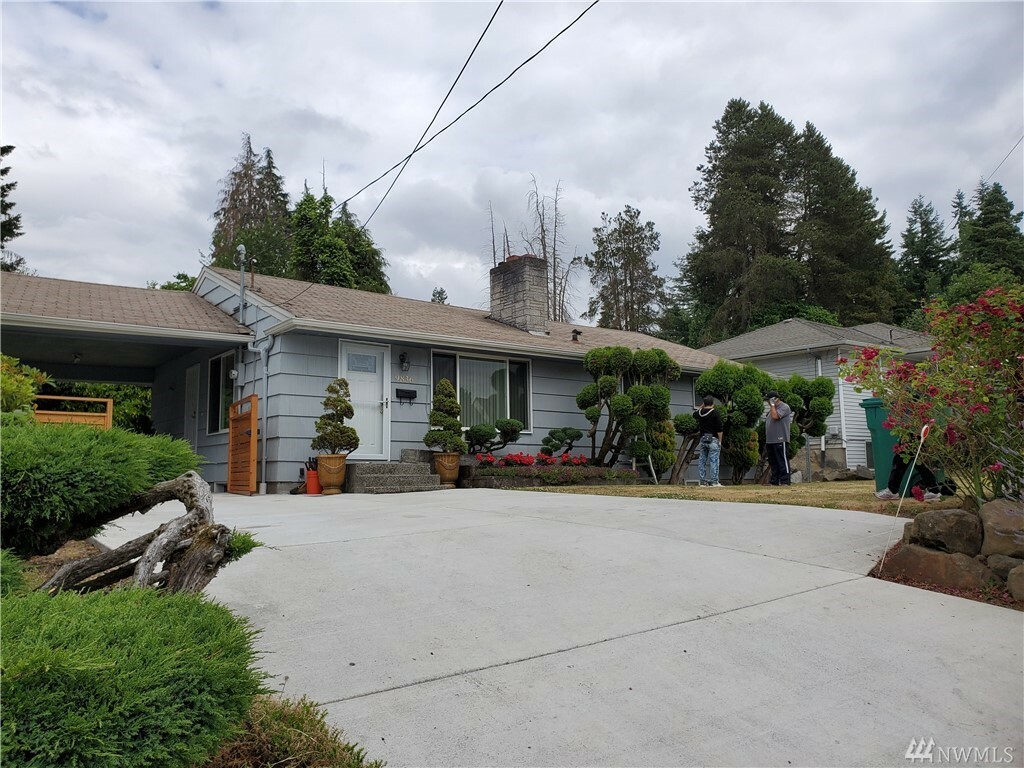 Property Photo: 9836 59th Ave S WA 98118