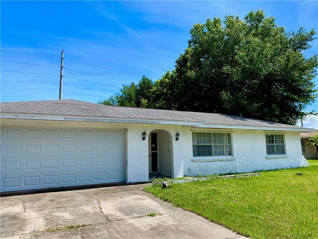 Property Photo:  313 Hormigas Street  FL 34761 