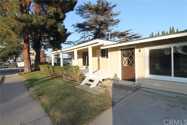 Property Photo: 1040 W Acacia Avenue CA 92868