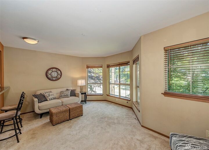 Property Photo:  1125 E Olive St 210  WA 98122 