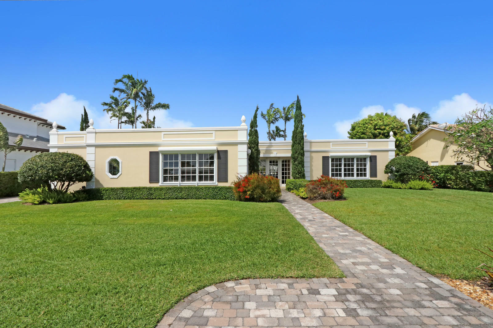 Property Photo:  1210 Bimini Lane  FL 33404 