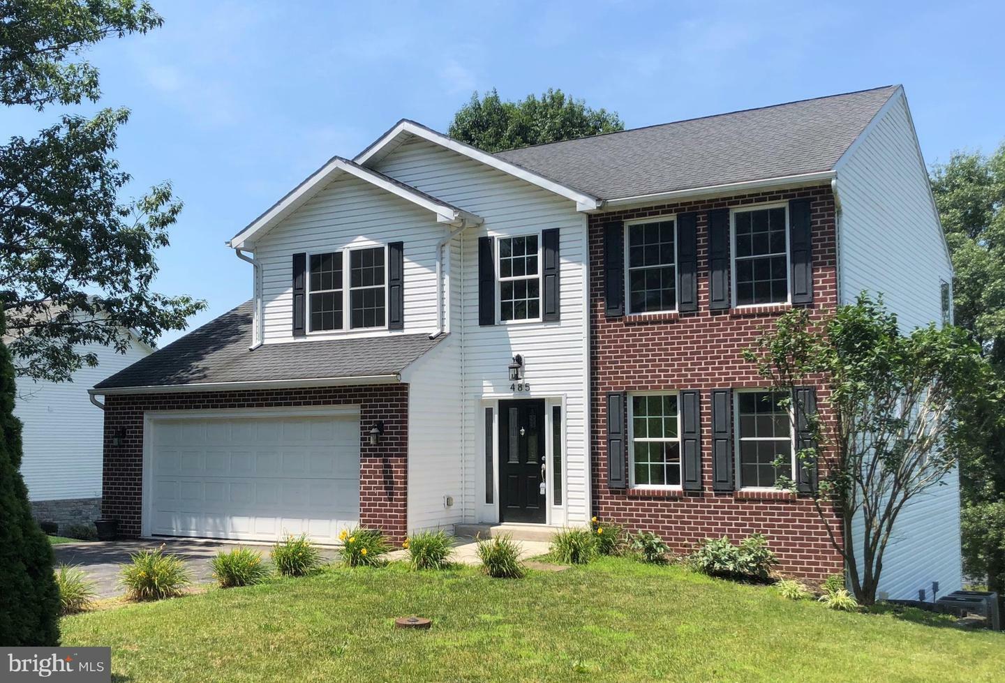 Property Photo:  485 Crestwood Drive  PA 17202 