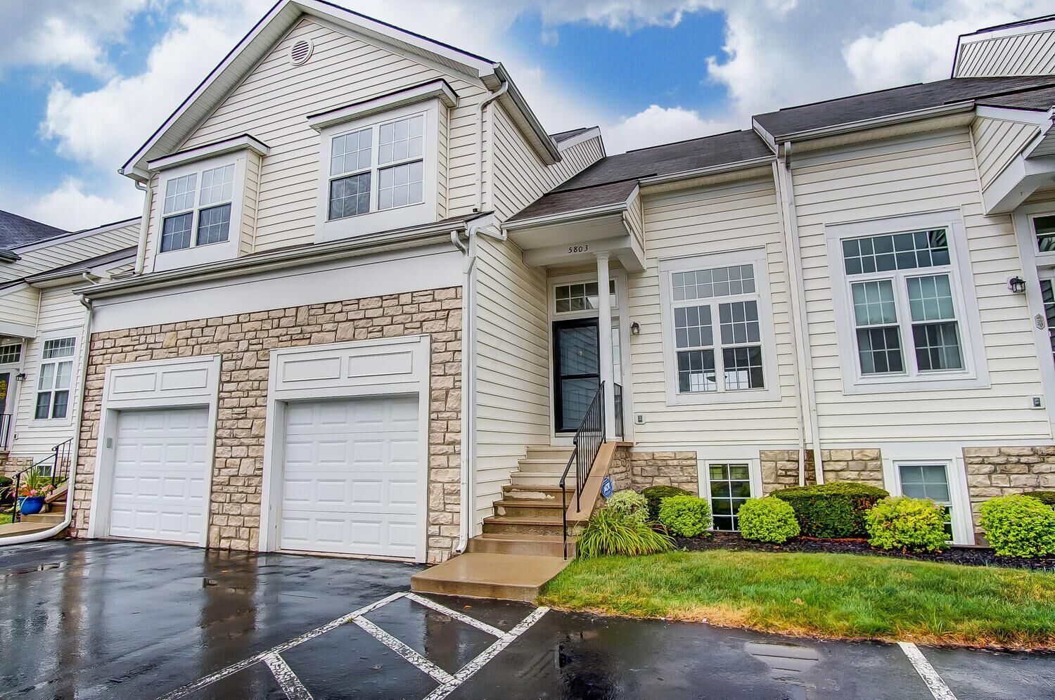 Property Photo:  5803 Stallion Drive  OH 43054 